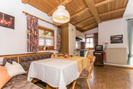 La cucina abitabile dell' appartamento Panorama